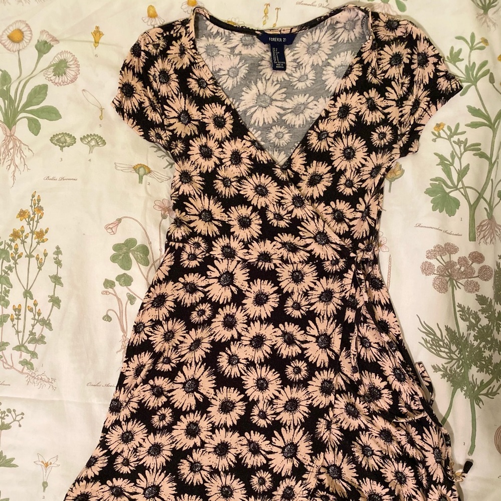 Floral mini dress.